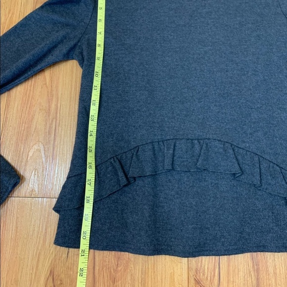 Gay Giano Charcoal Grey Angora Wool Ruffle Scoopneck Sweater - Picture 9 of 11